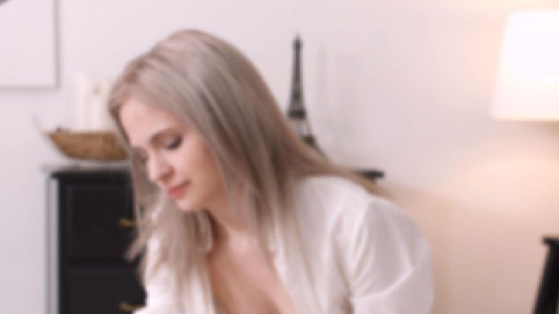 【無修正】小柄スレンダーな金髪女子 メンズエステの様なマッサージで濃厚なアフターサービス満載 レビューで高画質プレゼント付き 釣り人
