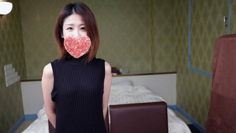 （高画質特典・本編顔出し・無修正）アダルトビデオに出たい２４歳素人、面接後中出ししてあげました