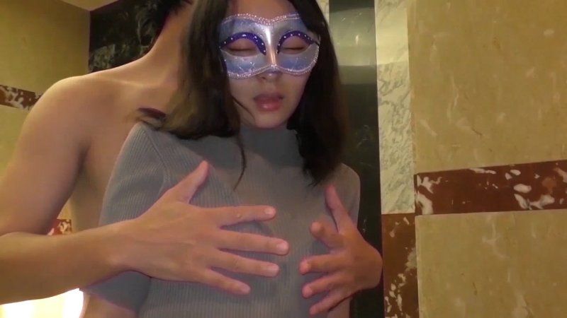 [Personal filming・Creampie] A 31-year-old married woman who seeks happiness as a woman even though she has no complaints about her current life: "My husband