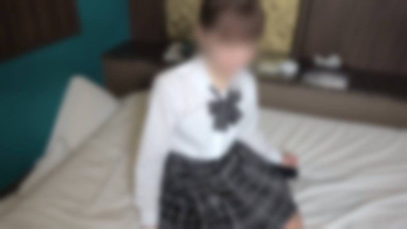 【個人撮影/素人撮影/ハメ撮り】リアル大〇生がエッチなハメ撮りに初挑戦。初々しい反応が男心をくすぐります。ピンク色のパイパンマ〇コに大量中出し２連発