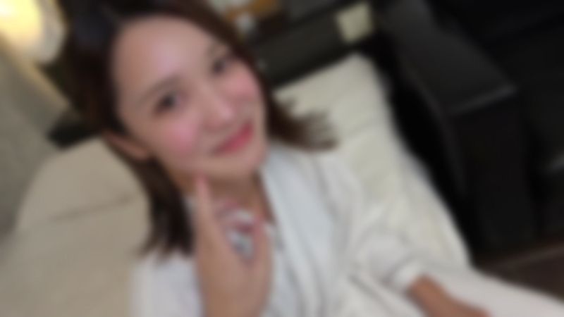 烏克蘭現役混血模特兒19歳。苗條美形混血美女大小姐無套插入。綺麗美顏大量顏射。