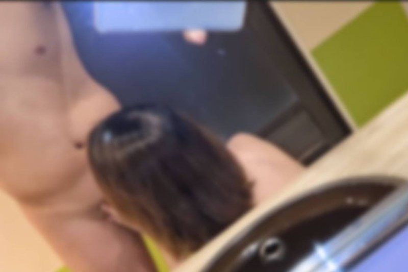 【個人拍攝】與纖細垂乳的超商店員瘋狂立位後背式抽插！內射！
